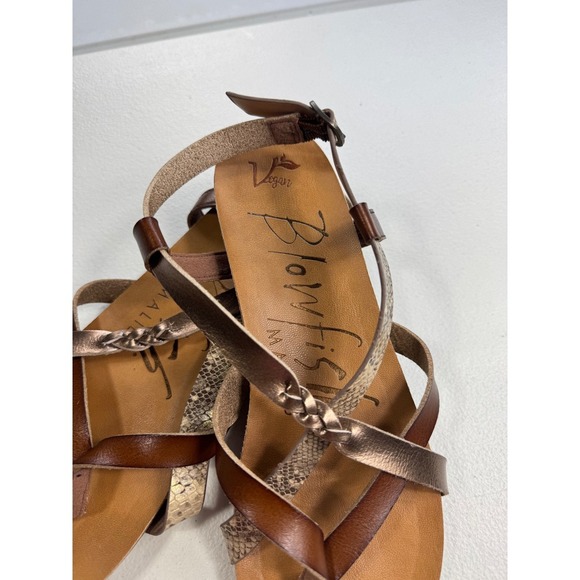 Blowfish Malibu Brown Bronze Vegan Leather Ankle Strap Thong Sandals Size 7 - Picture 2 of 5
